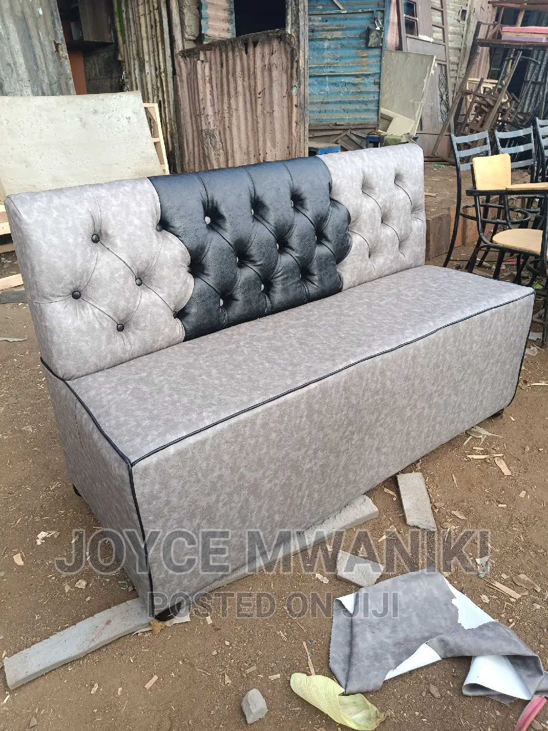 Couch 5ft Grey and Black.