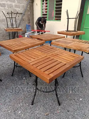 Mahogany Restaurant Square Tables