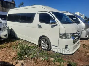 Toyota HiAce 2016 White