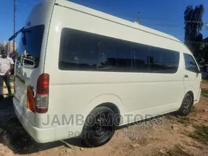 Toyota HiAce 2016 White