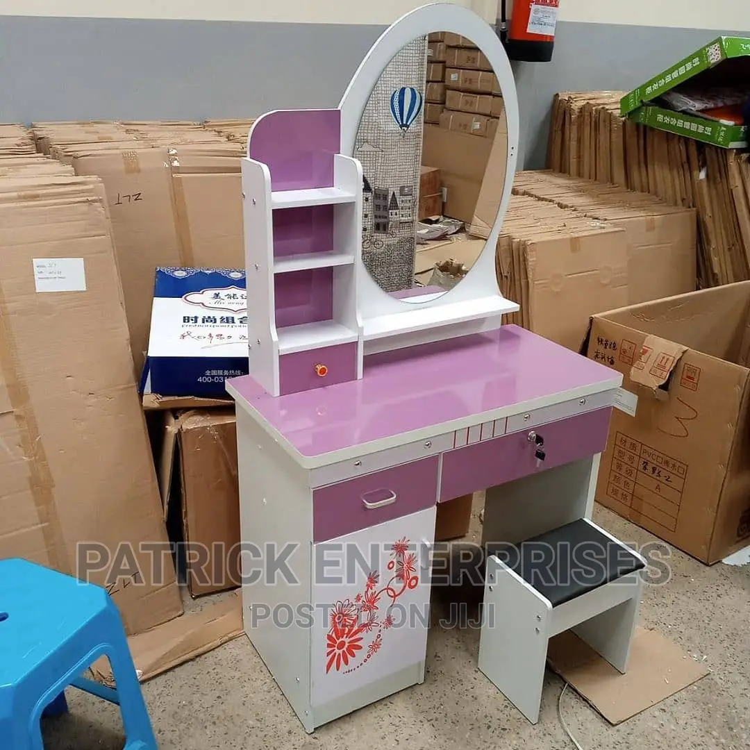 European Morden Imported Dressing Table