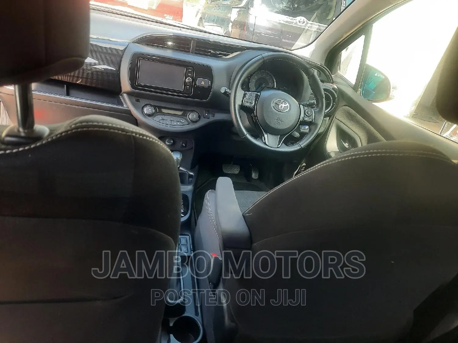 Toyota Vitz 2016 Black