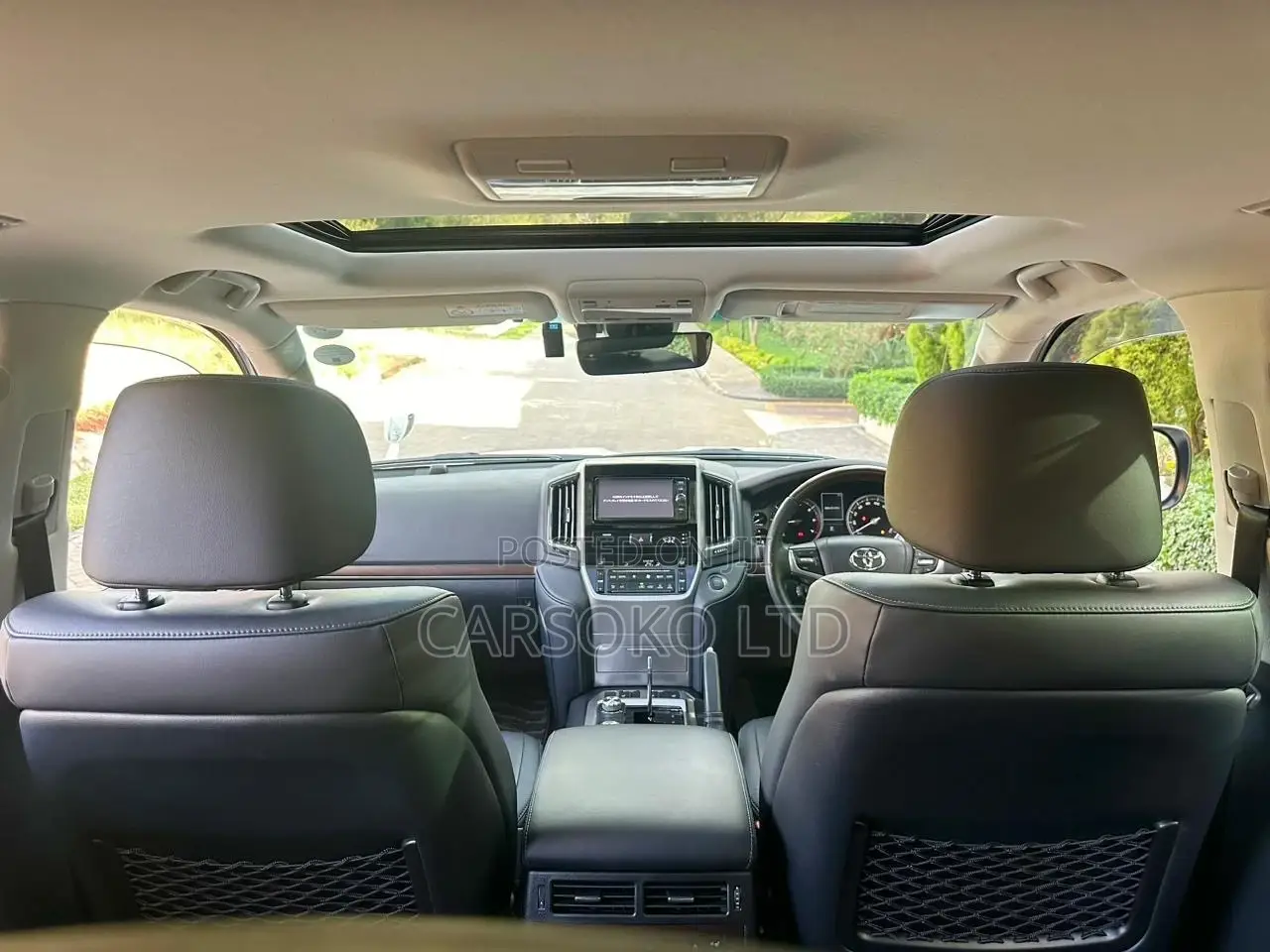Toyota Land Cruiser 2017 White