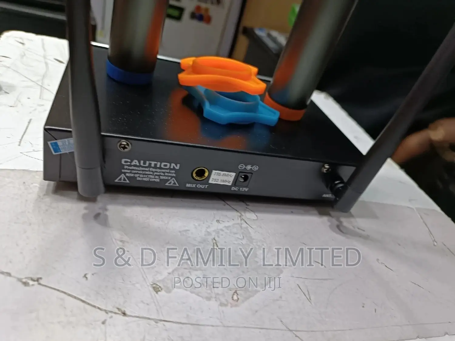 BNK DH-744 Wireless Microphone