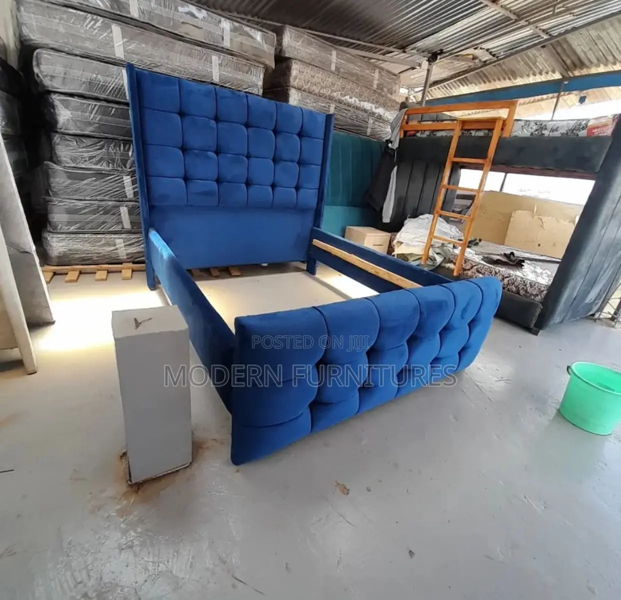 Blue 5/6 Tufted Bed