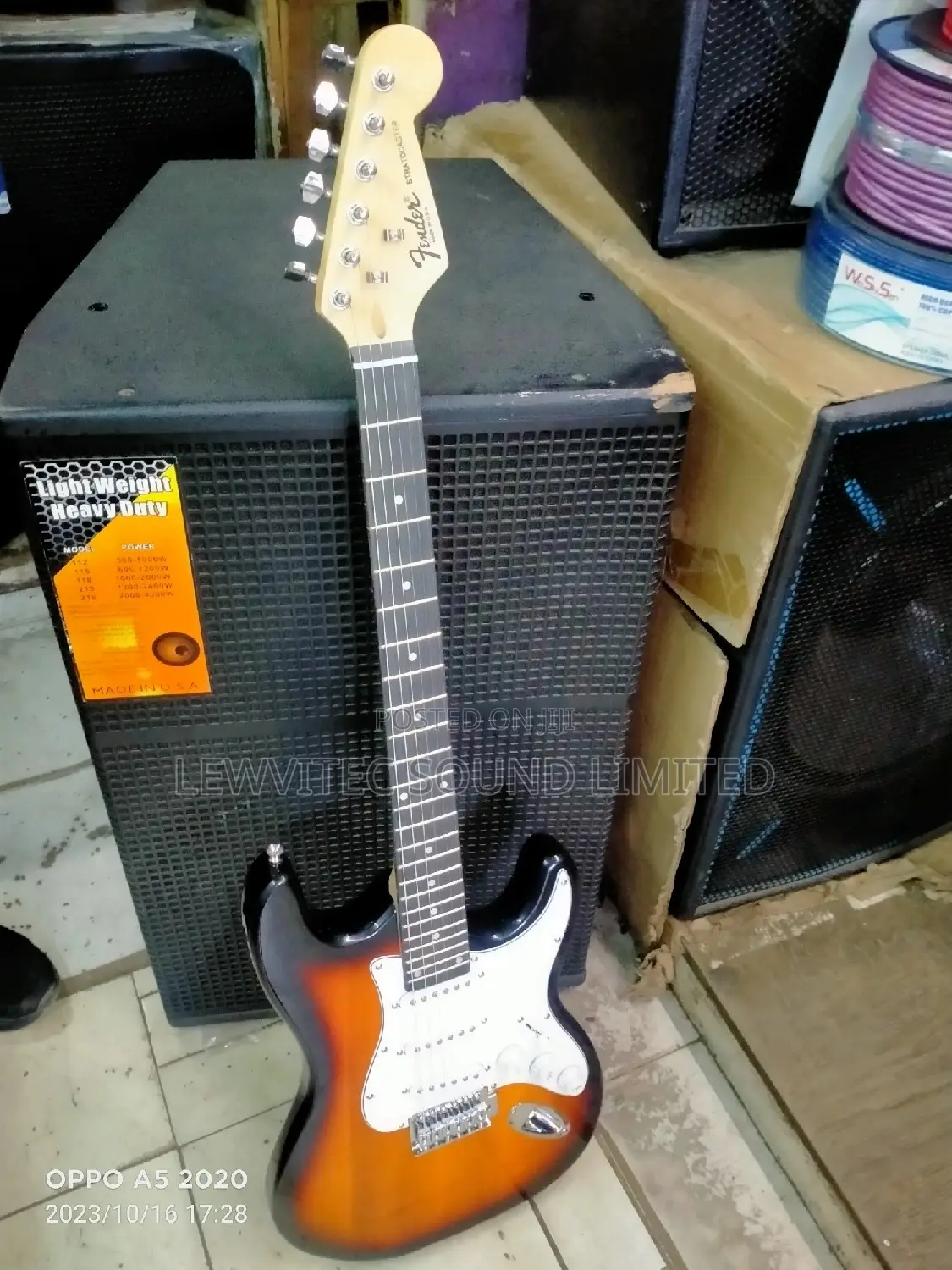Fender White Solo Guitar