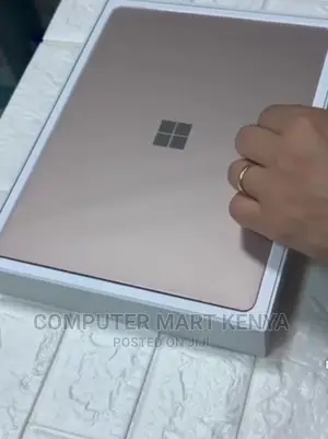 Laptop Microsoft Surface Pro 7+ 8GB Intel Core I5 SSD 256GB