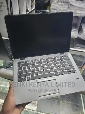 Laptop HP EliteBook 820 G2 4GB Intel Core I5 SSD 500GB