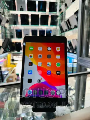 Apple iPad mini 4 128 GB Gray