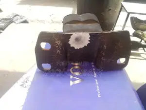 Toyota Rush Engine Mounting