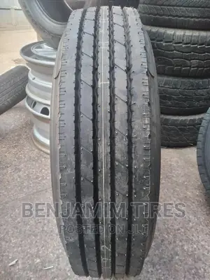 Tires Sizes 10R17.5 Tubeles Dunlop Make Made in Japan.