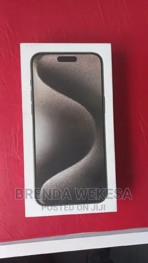 New Apple iPhone 15 Pro Max 256 GB Black