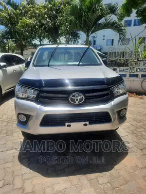 Toyota Hilux 2016 Silver