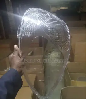 Headlens/Headglass Toyota Vitz 1998,1999/Old Model
