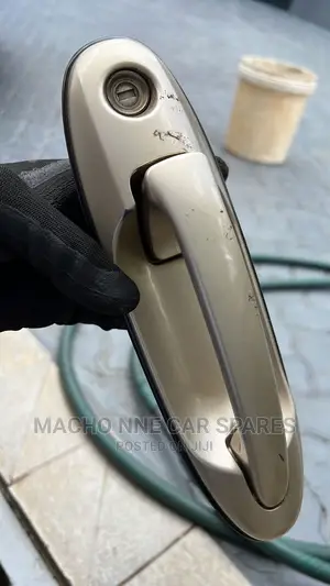 Toyota Landcruiser 100 Series Left Door Handle