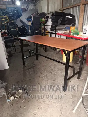 Foldable Table, 2ft by 5ft.