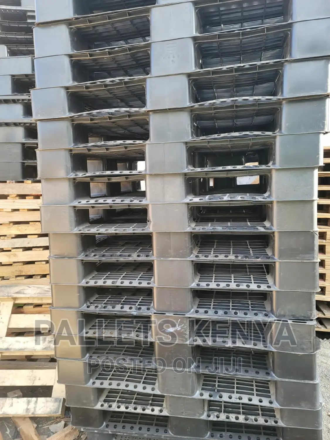 Plastic Pallets-Heavy Duty Plastic Pallets. (#SG02)