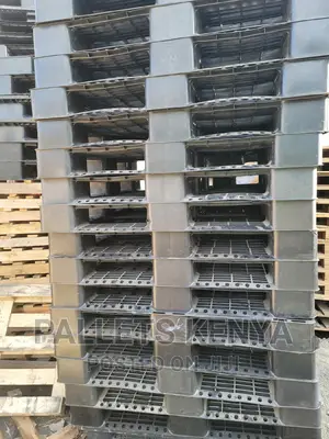 Plastic Pallets-Heavy Duty Plastic Pallets. (#SG02)