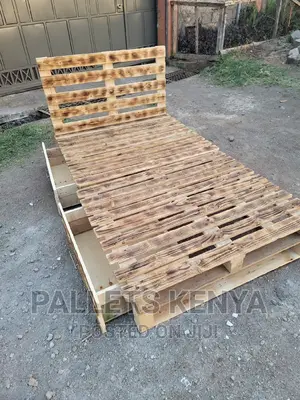 Pallet Bed- 4*6 Pallet Bed, Detachable Bed.(#SG01.)