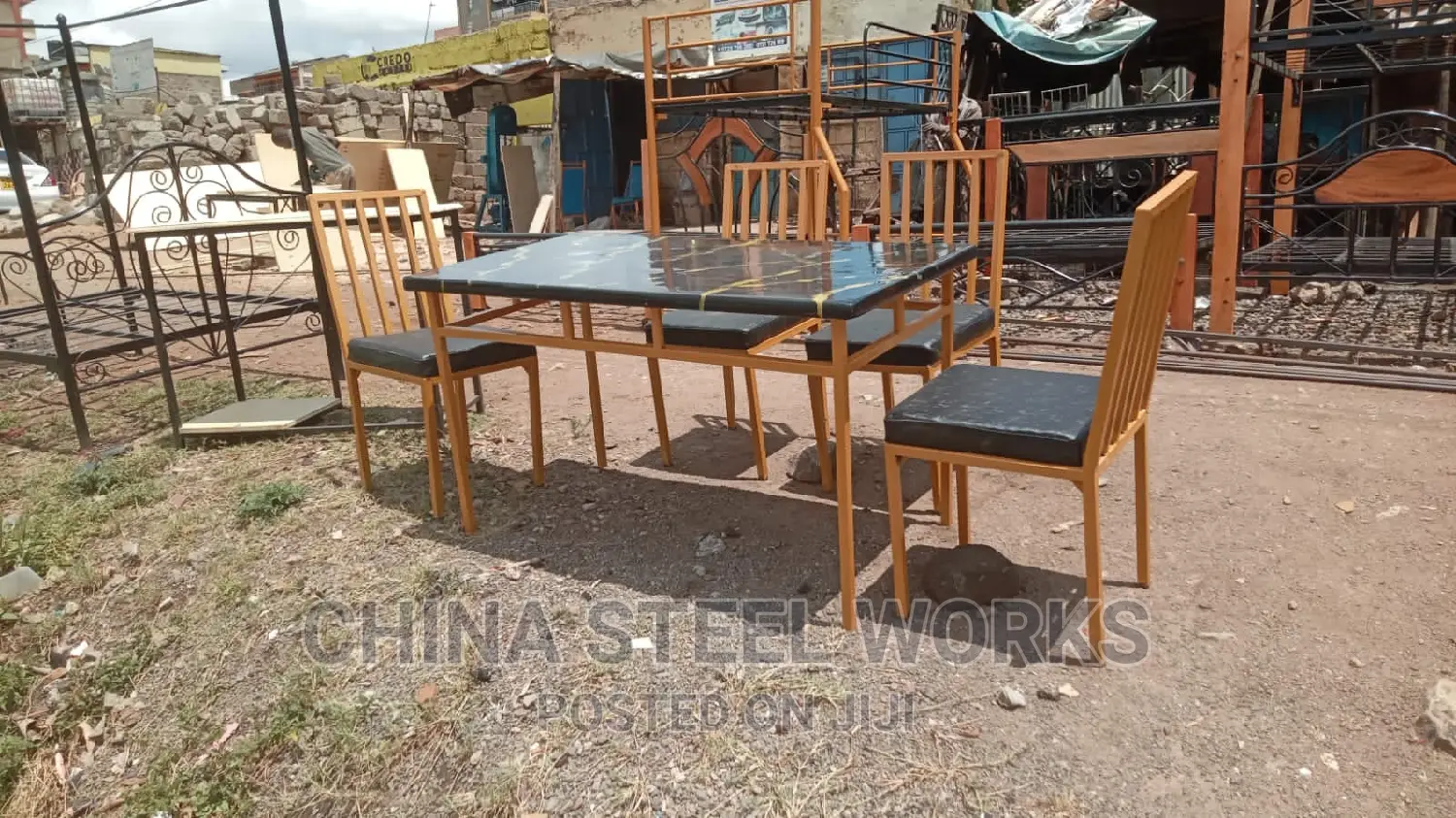 Modern Dinning Table