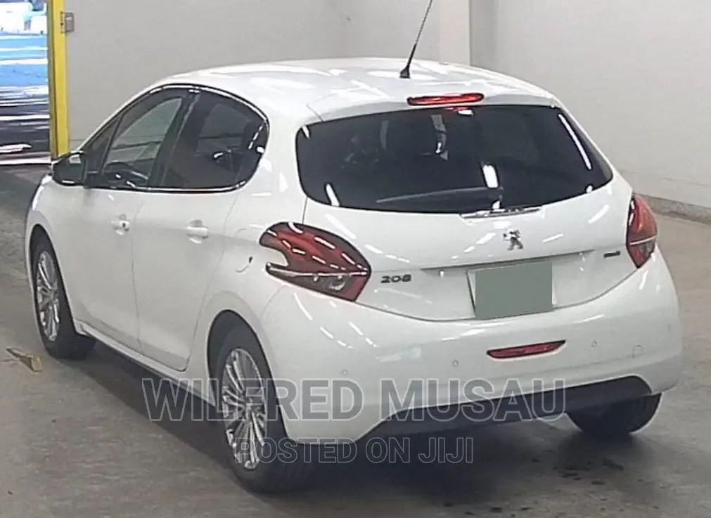 Peugeot 208 2016 White