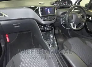 Peugeot 208 2016 White