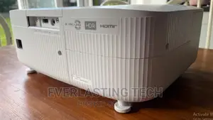 Epson Eh-Tw6250 Pro-Uhd Projector