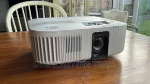 Epson Eh-Tw6250 Pro-Uhd Projector