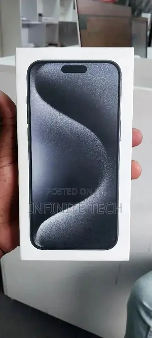 New Apple iPhone 15 Pro Max 256 GB Black
