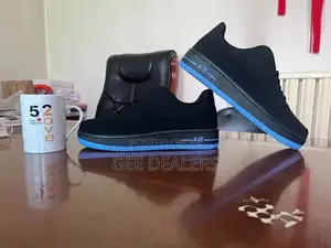 Airforce 1 Suede Black/Blue Sole