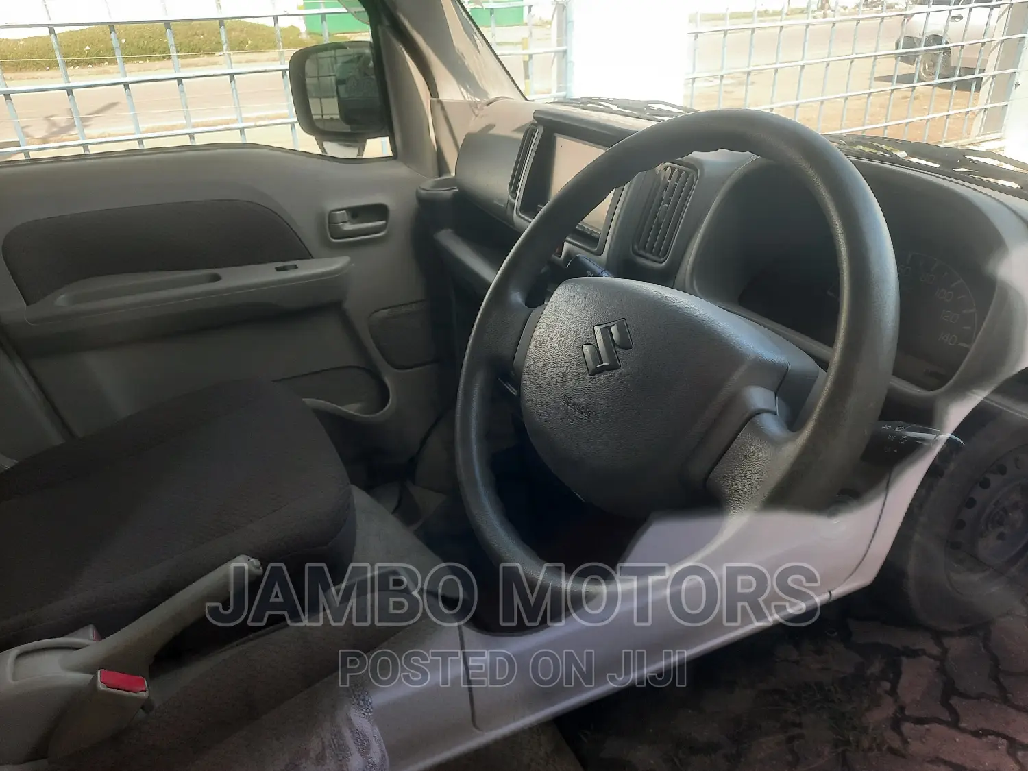 Suzuki Every 2015 White