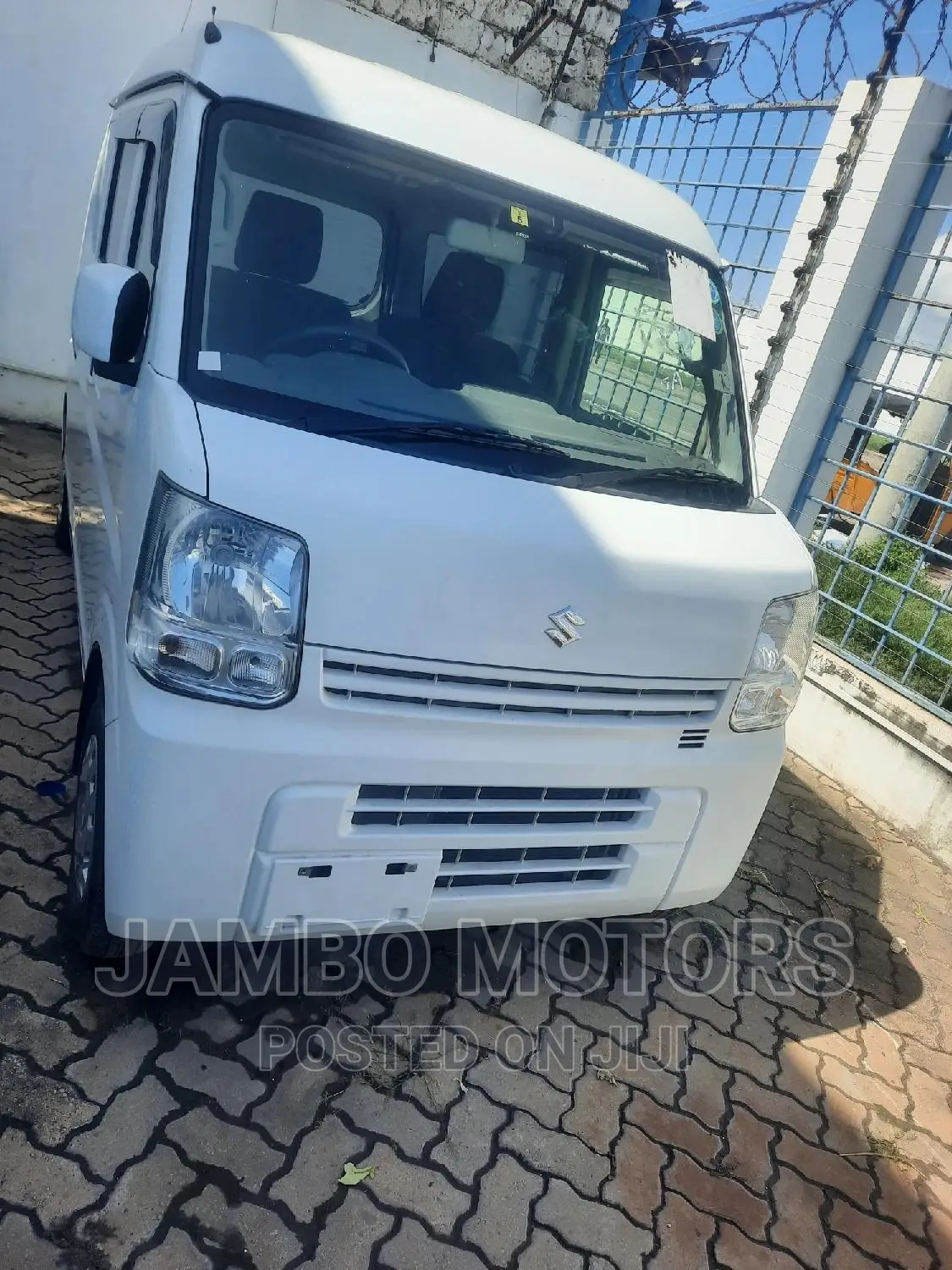 Suzuki Every 2015 White