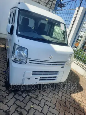 Suzuki Every 2015 White