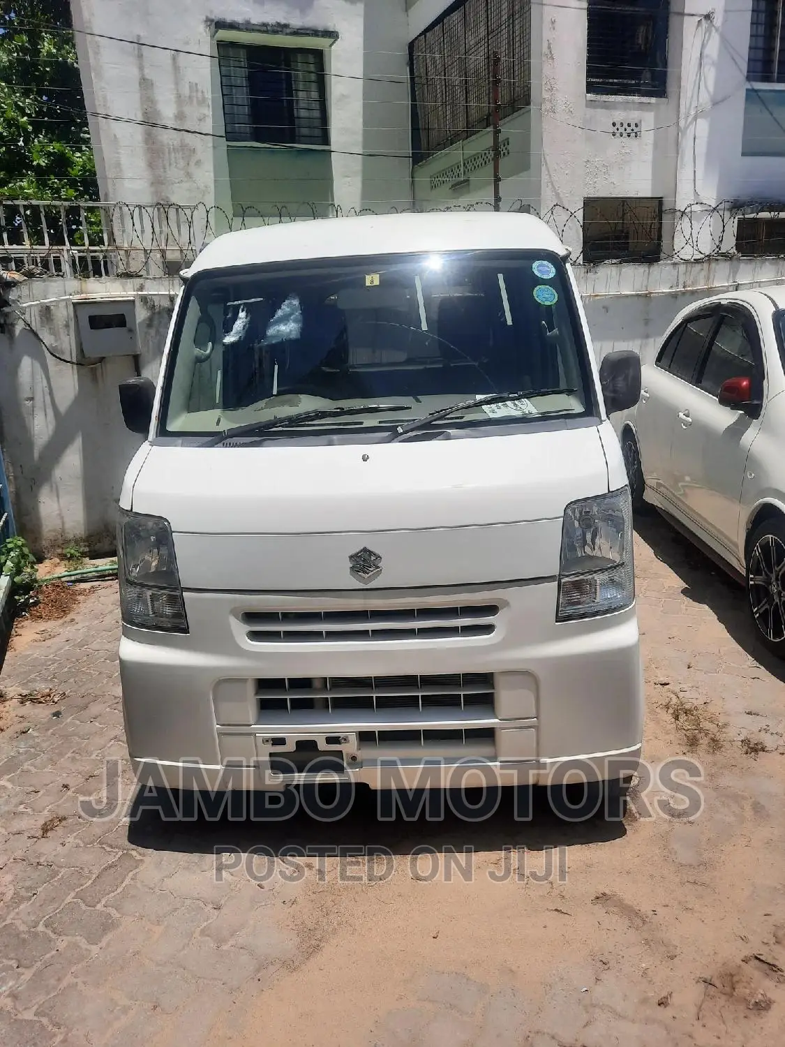 Suzuki Every 2015 White
