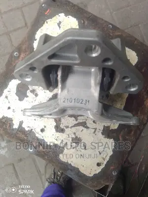 Suzuki Vitara/Escudo Gearbox Mounting