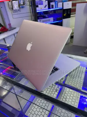 Laptop Apple MacBook 2014 16GB Apple M1 Pro SSD 512GB