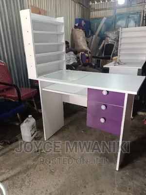 Manicure Table, Latest Design.