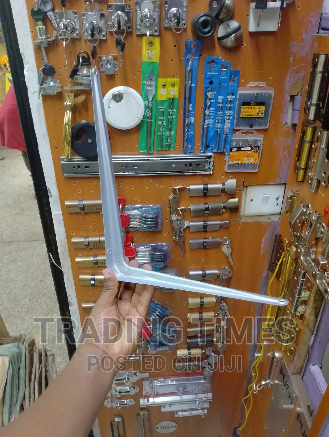 Corne Shelf Brackets