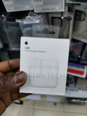 iPhone USB-C Adapter 20W PD Fast Charger (UK Pin