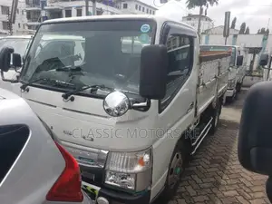 Mitsubishi Canter//Manual//Diesel// 2017// Short Chassis