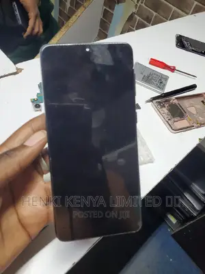Samsung S21plus Quality Screen on Today's Offer