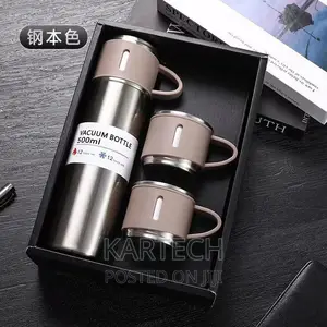 Thermos Set With 3 Cups