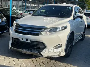 Toyota Harrier 2.0 2017 White