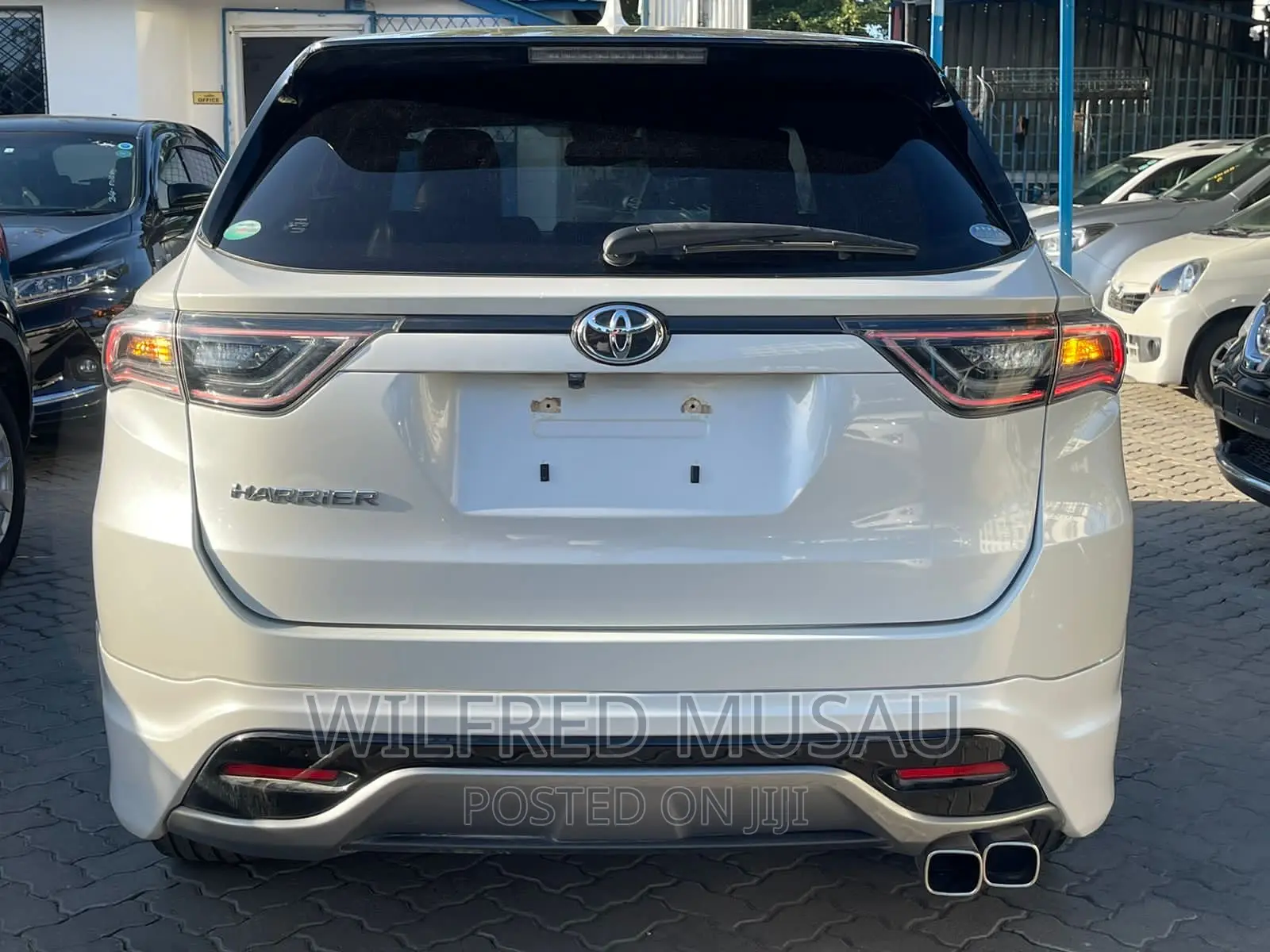 Toyota Harrier 2.0 2017 White