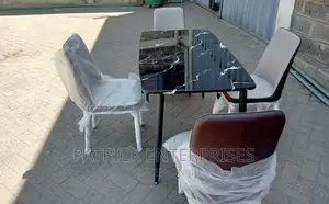 Imported Marble Dinning Table 4 Seater