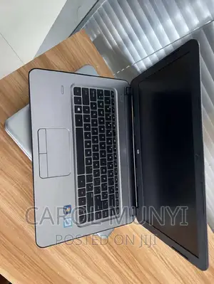 New Laptop HP 340s 8GB Intel Core I5 SSD 256GB