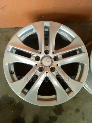 18 Inch Mercedes Benz Original Rims Set Silver