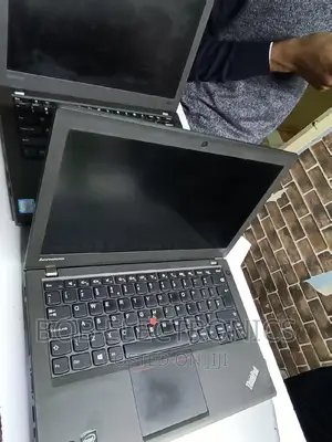 Laptop Lenovo 100e 4GB Intel Celeron HDD 320GB