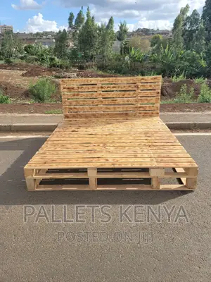 Pallet Bed- 6*6 Detachable and Blazed Pallet Bed. (7R,#01)