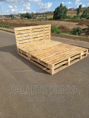 Pallet Bed- 6*6 Detachable and Blazed Pallet Bed. (8R,#02)